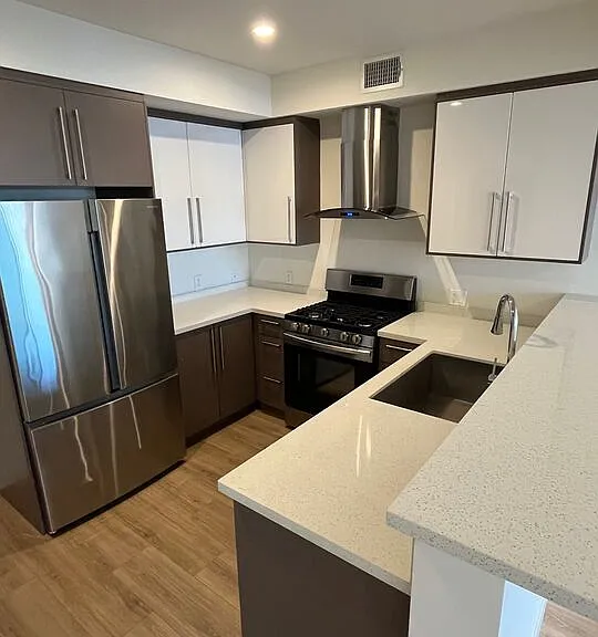 1301 S Westgate Ave #402 — Photo 3