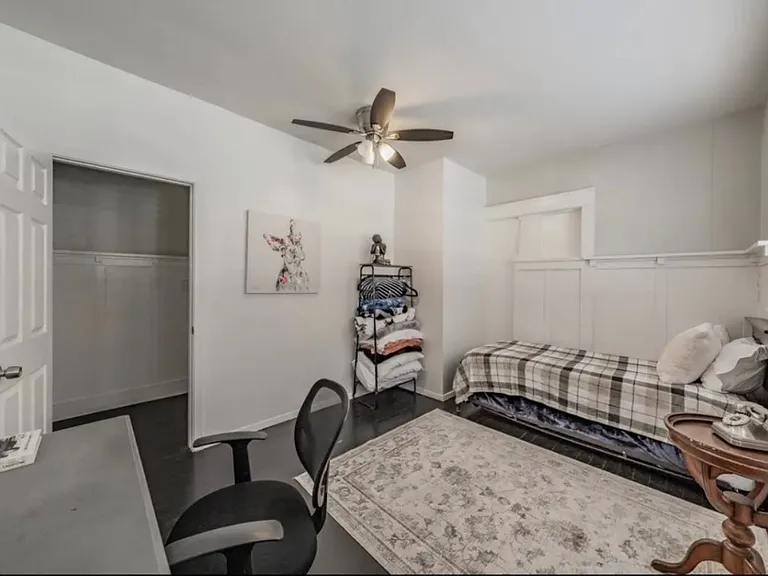 2629 S Jennings Ave — Photo 10