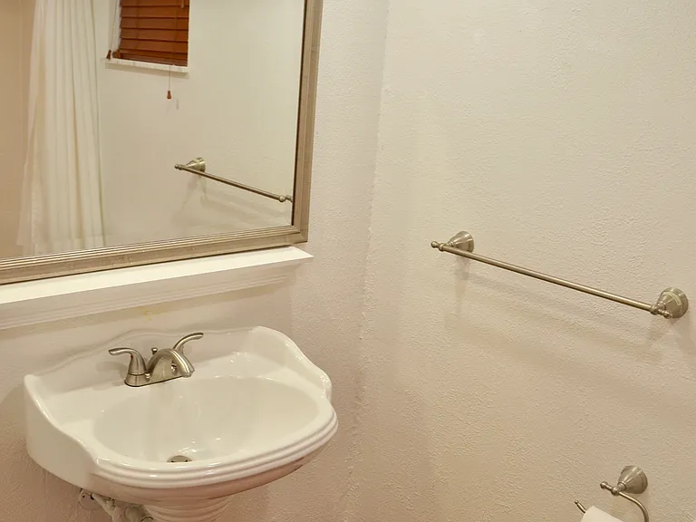 406 NW 68th Ave #107 — Photo 13
