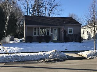 1908 S 10th St, Manitowoc, WI 54220