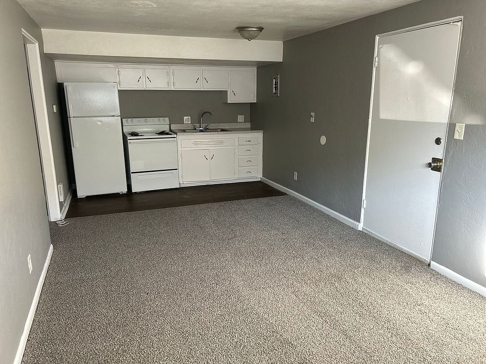 1st image of 1034 Forest Ct APT 3