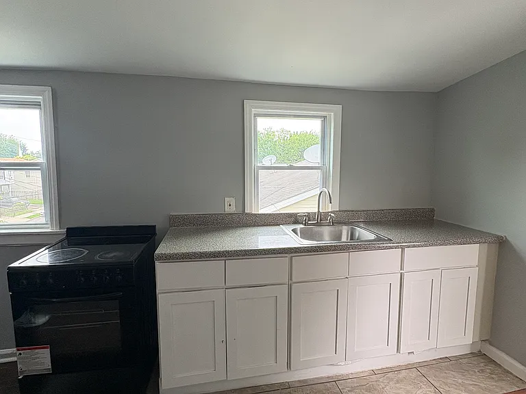 402 S 8th St #3 — Photo 1