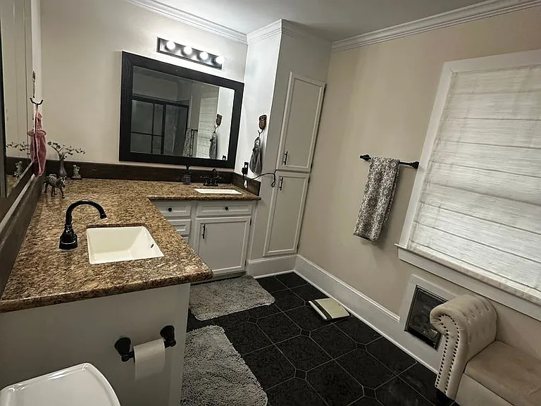 105 Bear Creek Ct — Photo 31