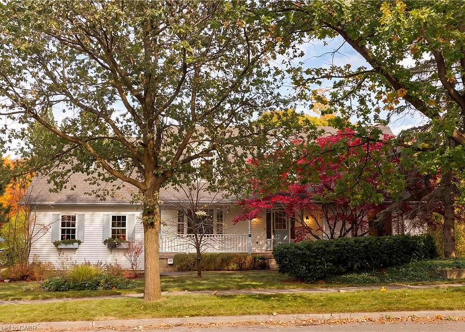 1st image of 575 Hemingway Pl