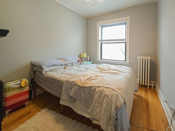 3rd image of 2336 1/2 W School St #3