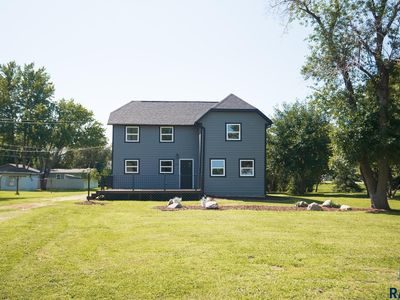 105 S Louise Ave, Worthing, SD, 57077