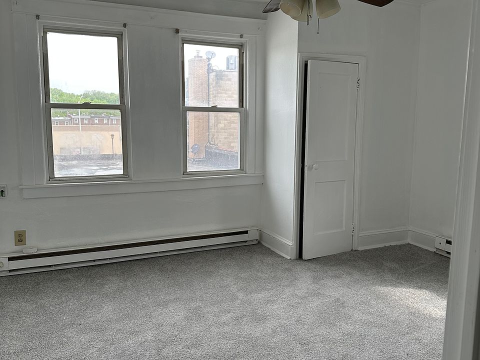 1st image of 1 Chatham Rd #5