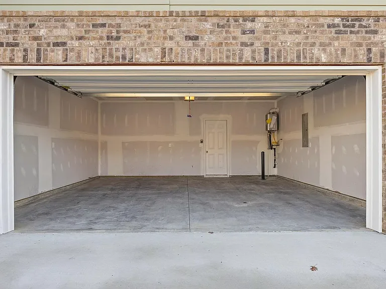528 Hayley Marie Ln — Photo 3