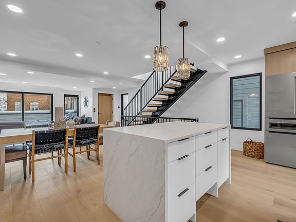 5th image of 1215 Norfolk Ave