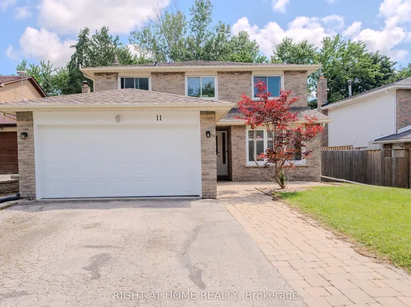 11 Carlson Dr, Newmarket, ON L3Y 6A8