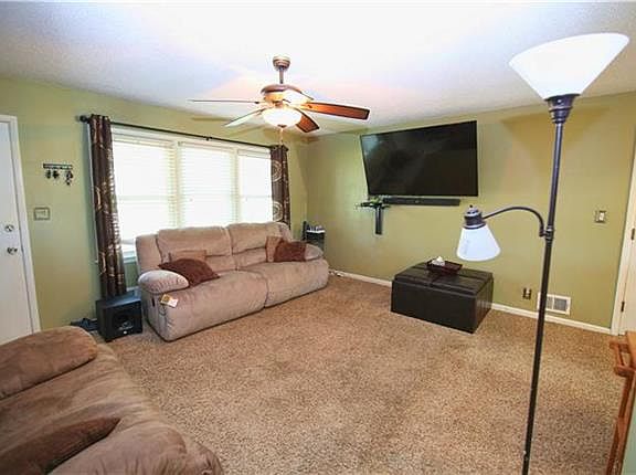 4th image of 4020 Crane Cir