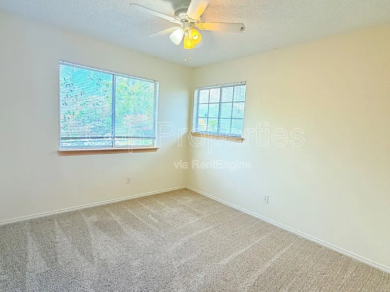 3632 Candleknoll Cir — Photo 18