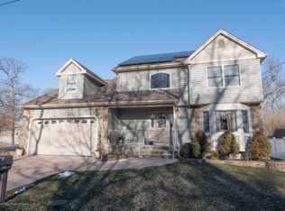 658 Cable Ave, Beachwood, NJ 08722