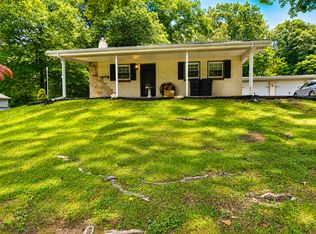 (Undisclosed Address), Allentown, PA 18103