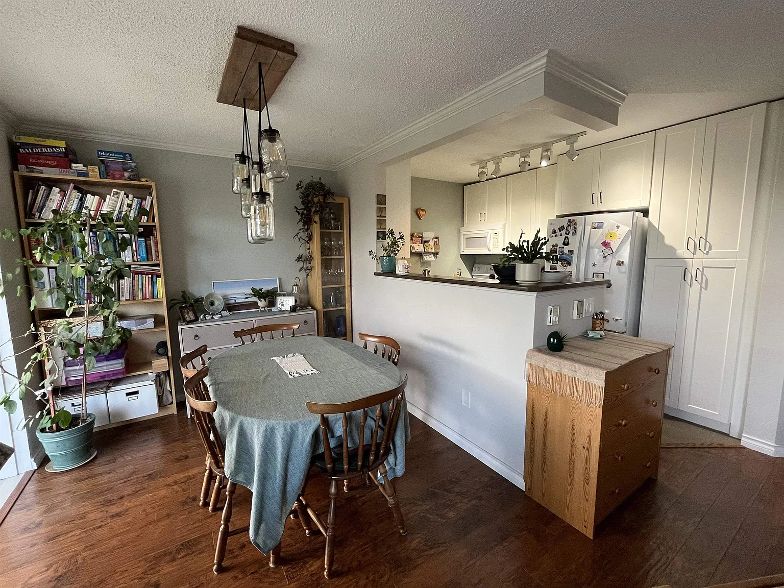 1 bed, 721 sqft, $2,500 — Photo 4