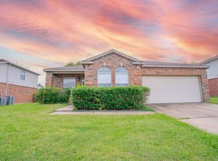 812 Dunkirk Ln, Arlington, TX 76017