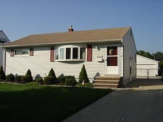 2nd image of 15635 Fayette Blvd