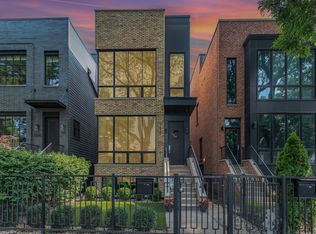 1927 W Erie St, Chicago, IL 60622