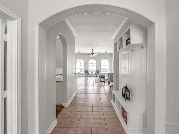 5th image of 22435 Bristolwood Ct