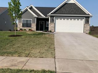 6219 Deere Creek Ln, Davenport, IA
