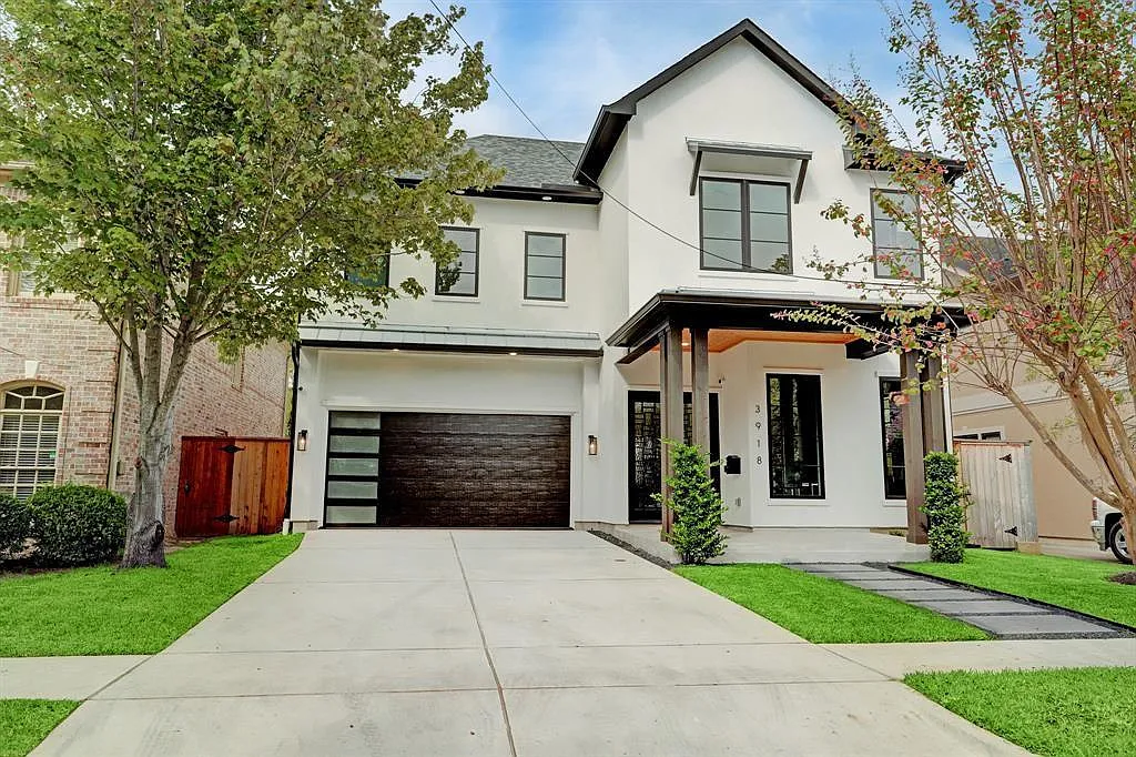 4 bed, 4.0 bath, 3696 sqft, $15,000 — Photo 2