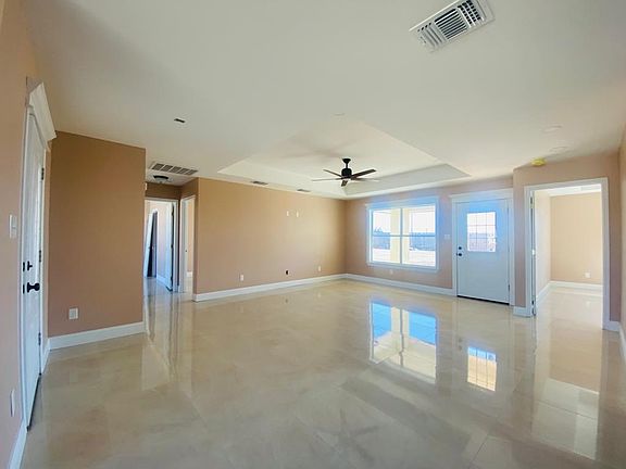 3rd image of 2842 Garden View Dr