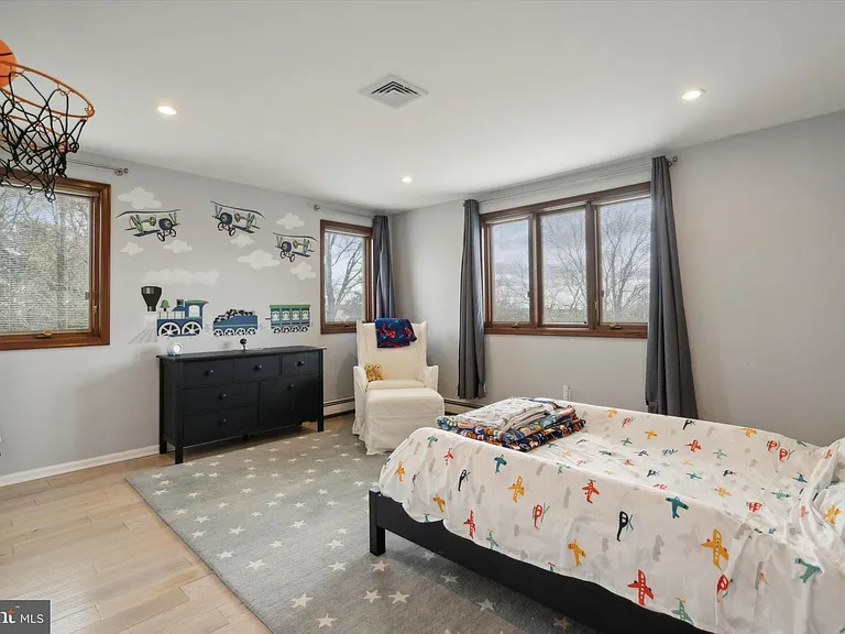 1530 Briar Hill Rd — Photo 23