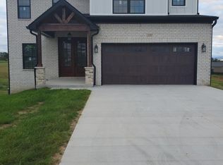 119 Walker Branch Dr, Berea, KY 40403