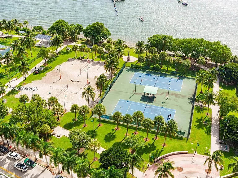 1750 N Bayshore Dr #2401 — Photo 11
