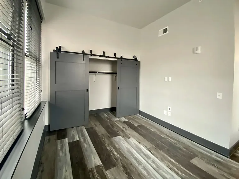 The Vibe Apartments — Photo 11