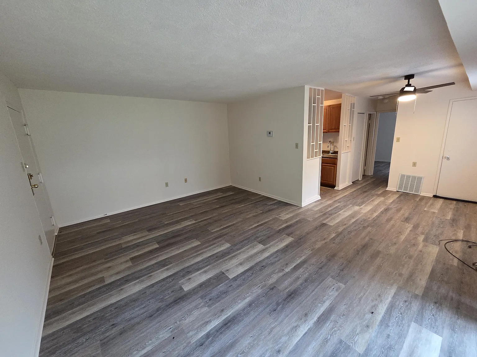 1 bed, 700 sqft, $1,585 — Photo 3