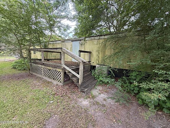 2nd image of 8964 Friendly Lane NE