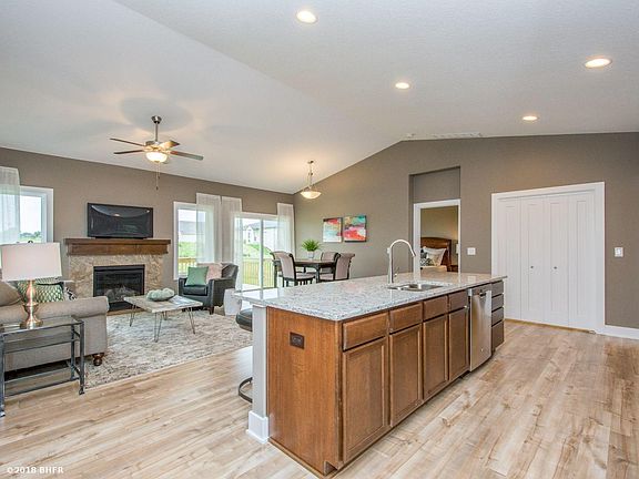 3rd image of 1504 Tuscany Dr SE