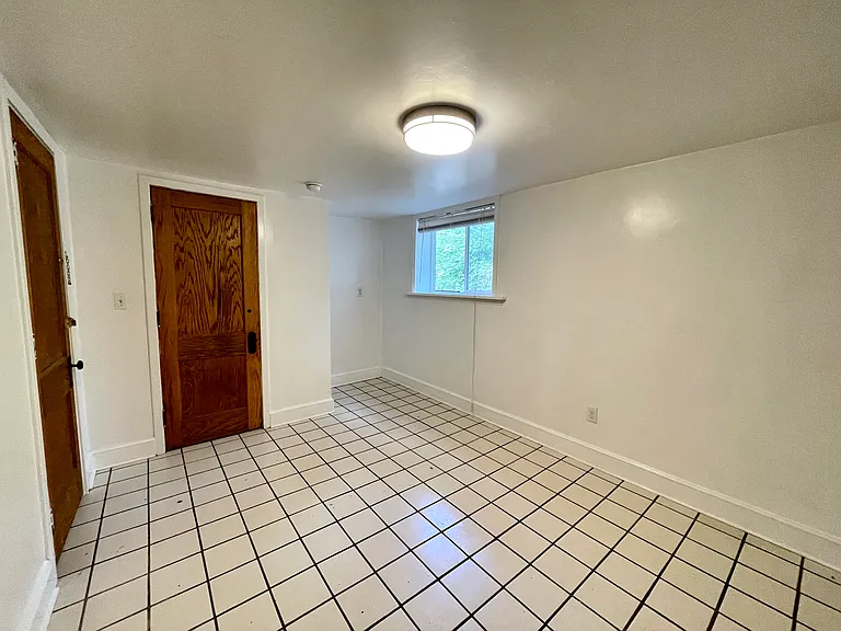 415 Felch St — Photo 14