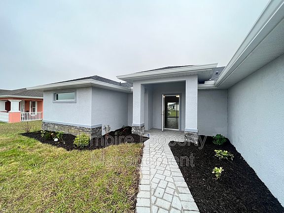 2nd image of 2939 NW 4th Ave