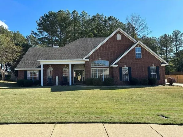 153 McKeithen Pl, Millbrook, AL 36054