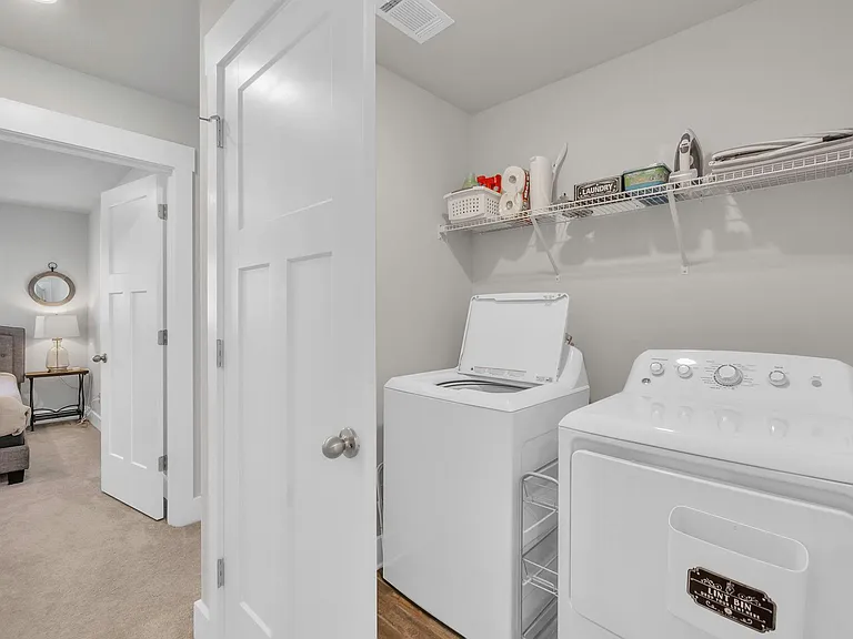 119 Shallons Dr — Photo 34