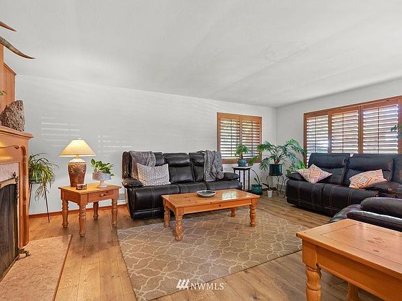 4th image of 5822 A St