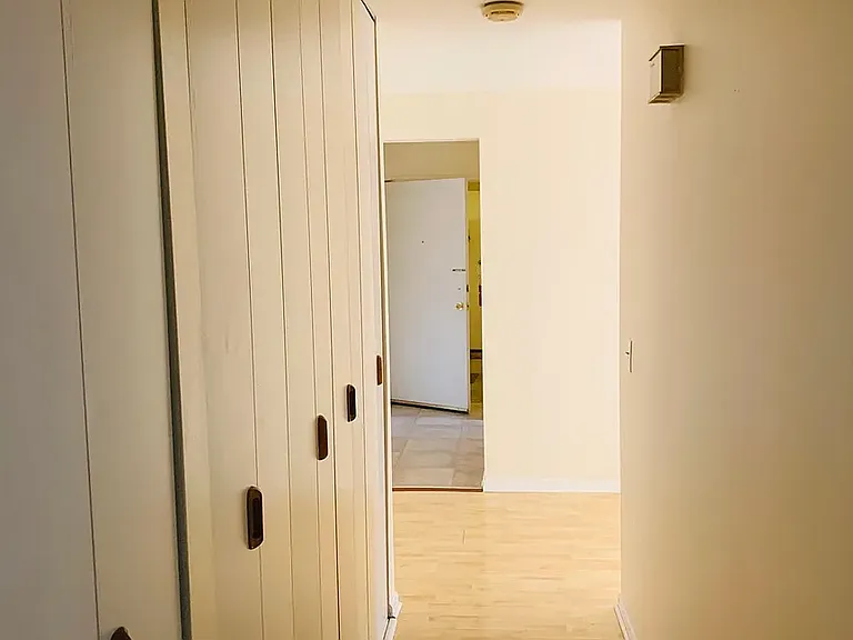 2900 Mitchell Dr #2 — Photo 5