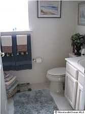 5th image of 14 Strawberry Ln