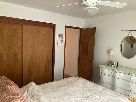 downstairs bedroom 1