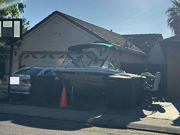 2nd image of 709 Codington Way