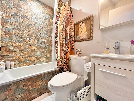 Rented by Doorway NYC, LLC | media 23