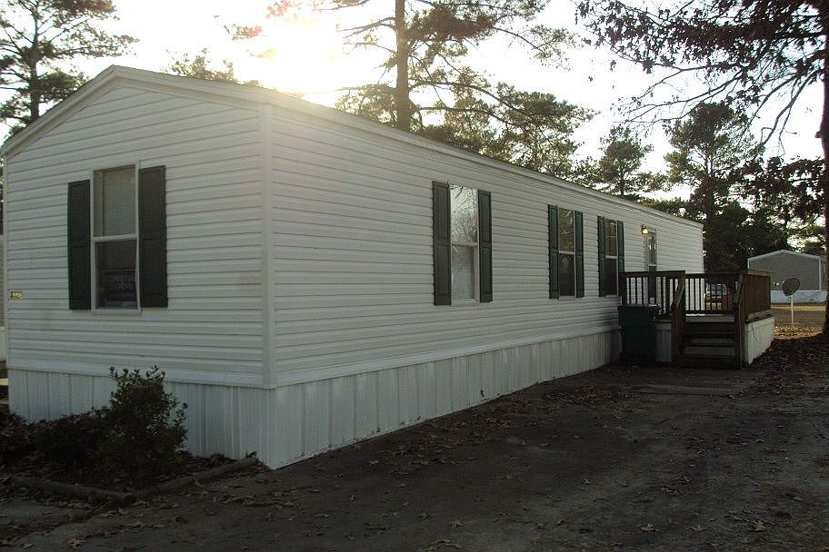 MOVE INTO YOUR NEW HOME FOR THE NEW YEAR