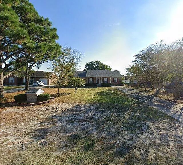 606 Manassas Dr — Photo 8