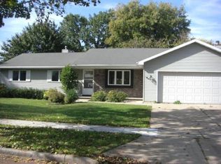 809 S Covenant Ln, Appleton, WI 54915