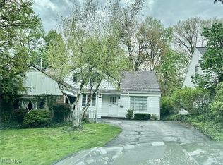 1895 Temblethurst Rd, South Euclid, OH 44121