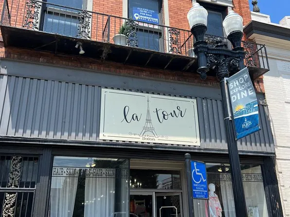 116 N Market St, Paris, TN 38242