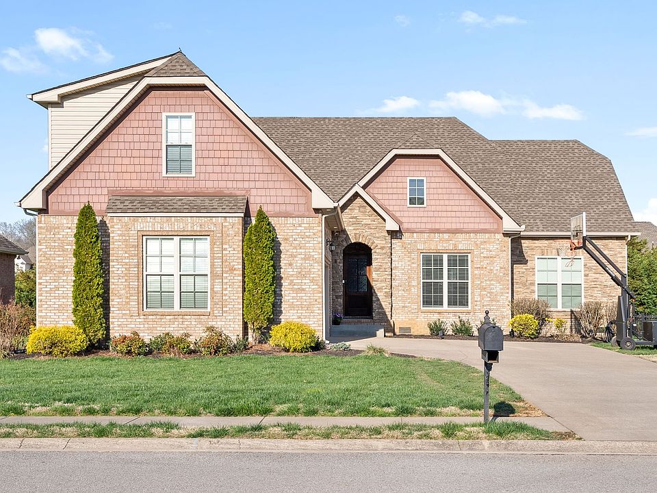 1st image of 1092 Willow Cir