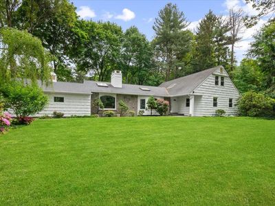 17 Juneau Boulevard, Woodbury, NY, 11797